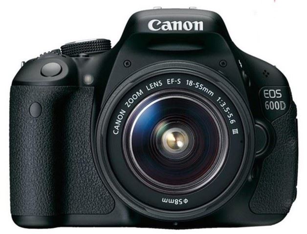 Canon 600D with 18-55 iii DC